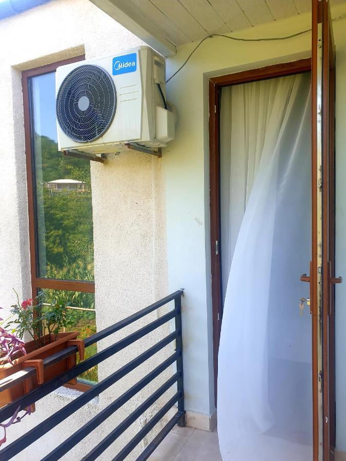 Four Seasons In Kutaisi Ξενοδοχείο Εξωτερικό φωτογραφία