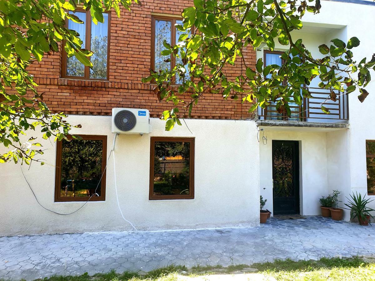 Four Seasons In Kutaisi Ξενοδοχείο Εξωτερικό φωτογραφία